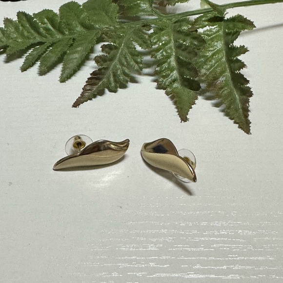 Two Tone Earrings - Picture 4 of 6